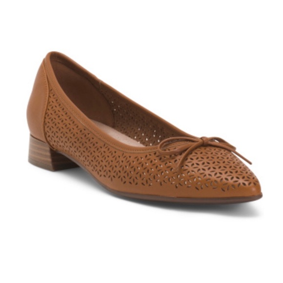 Clarks Tan Perforated Flats - Picture 1 of 3
